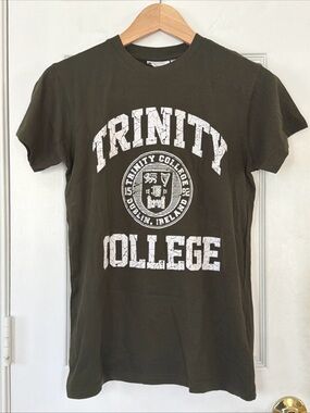 TRINITY COLLEGE DUBLIN GREEN T-SHIRT Size XS NEW NWT